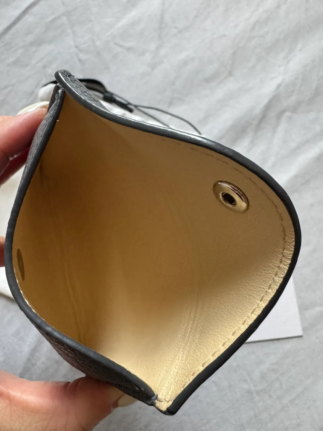 Lemaire Envelope Card Holder image indicator(3)