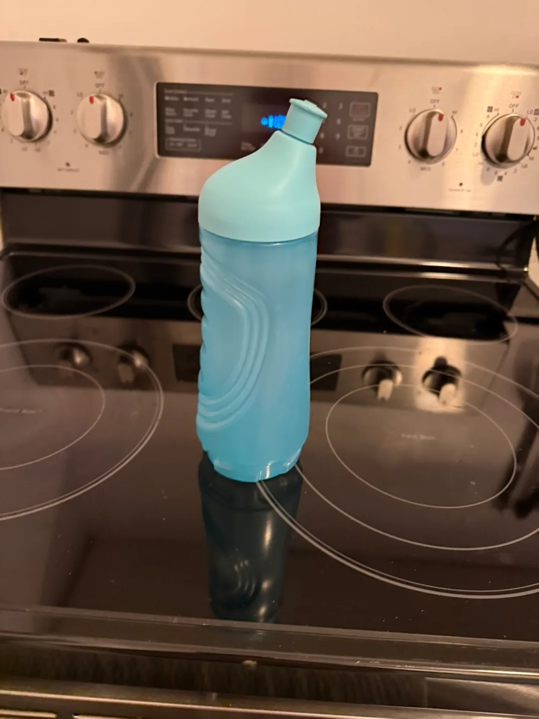 Tupperware Tumblers image indicator(9)