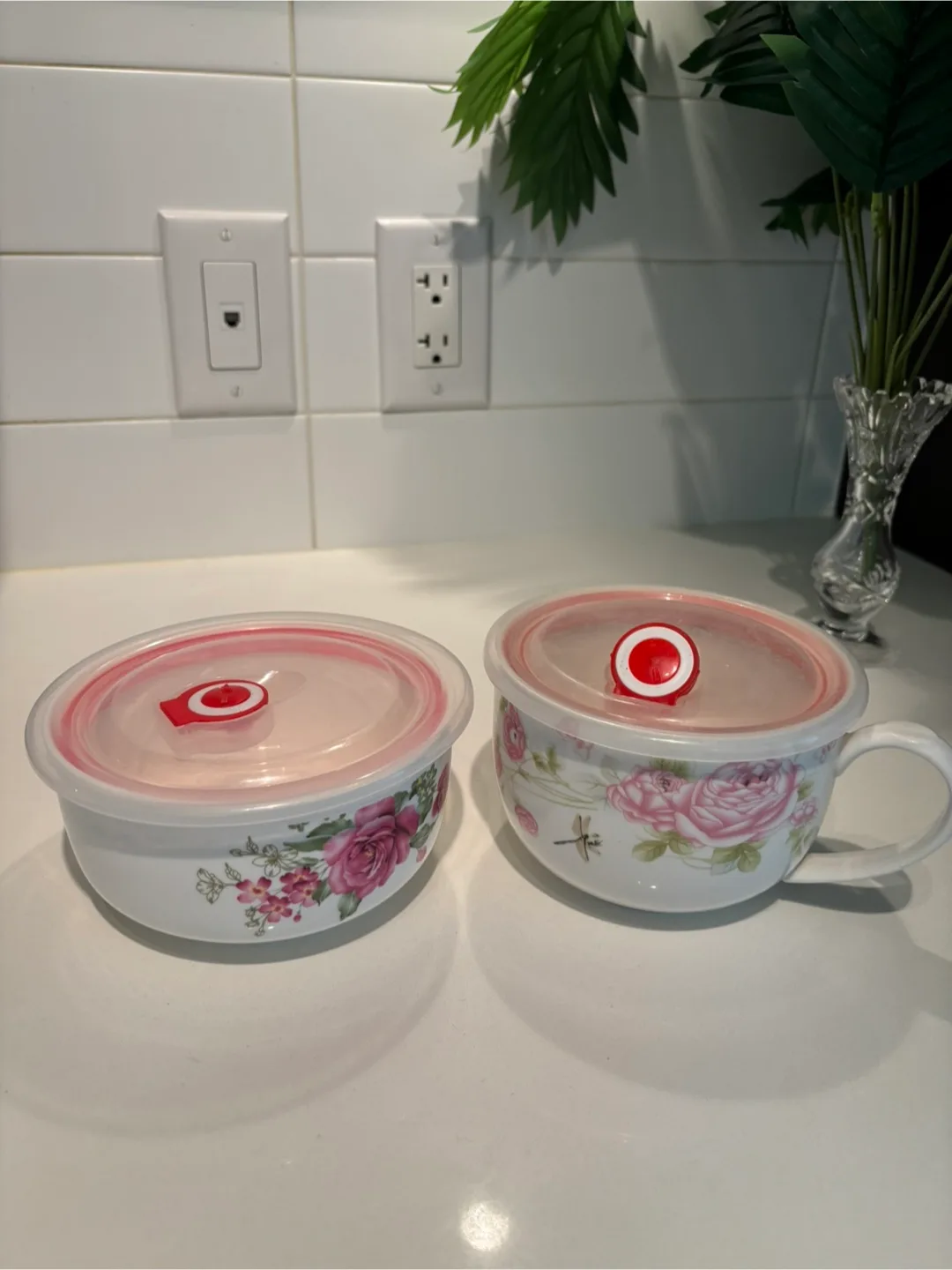 Microwave safe Floral Bowl and Mug Set with Lids thumbnail