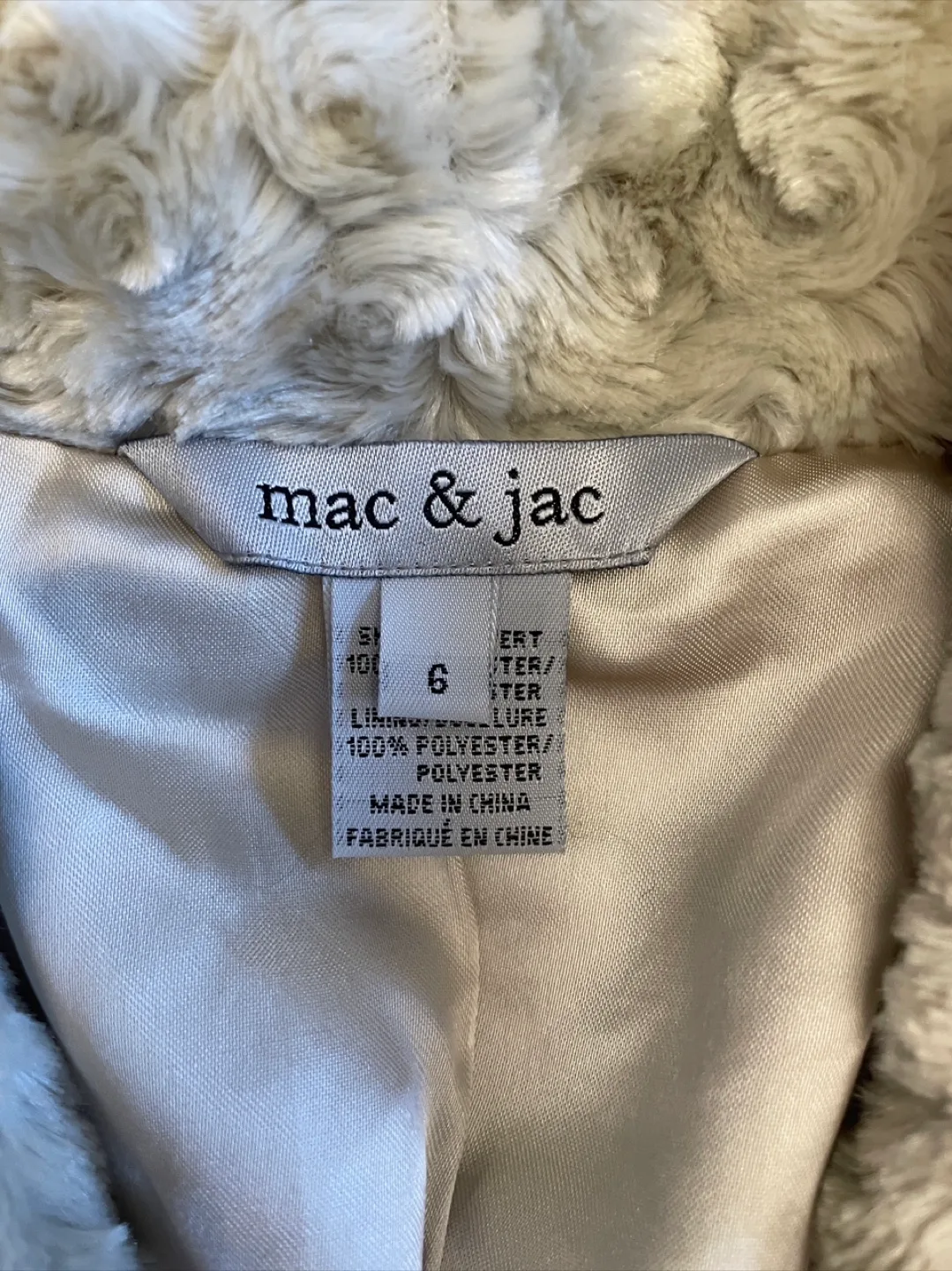 Mac & Jac Faux Fur Jacket - Size 6 image indicator(2)