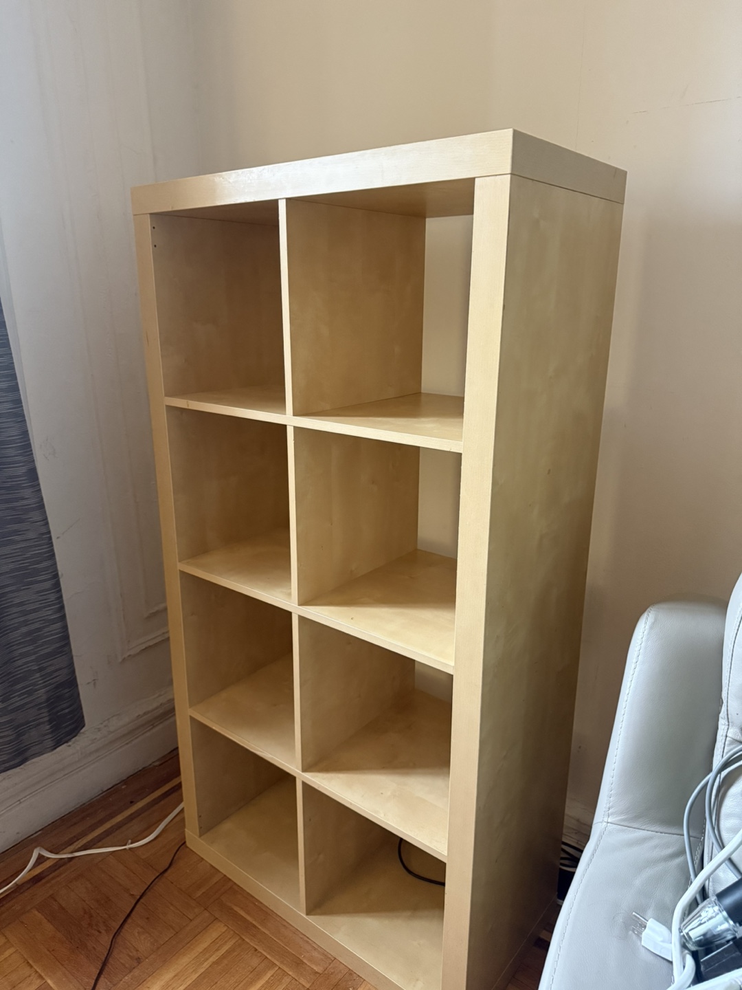 Bookshelf - photo 2