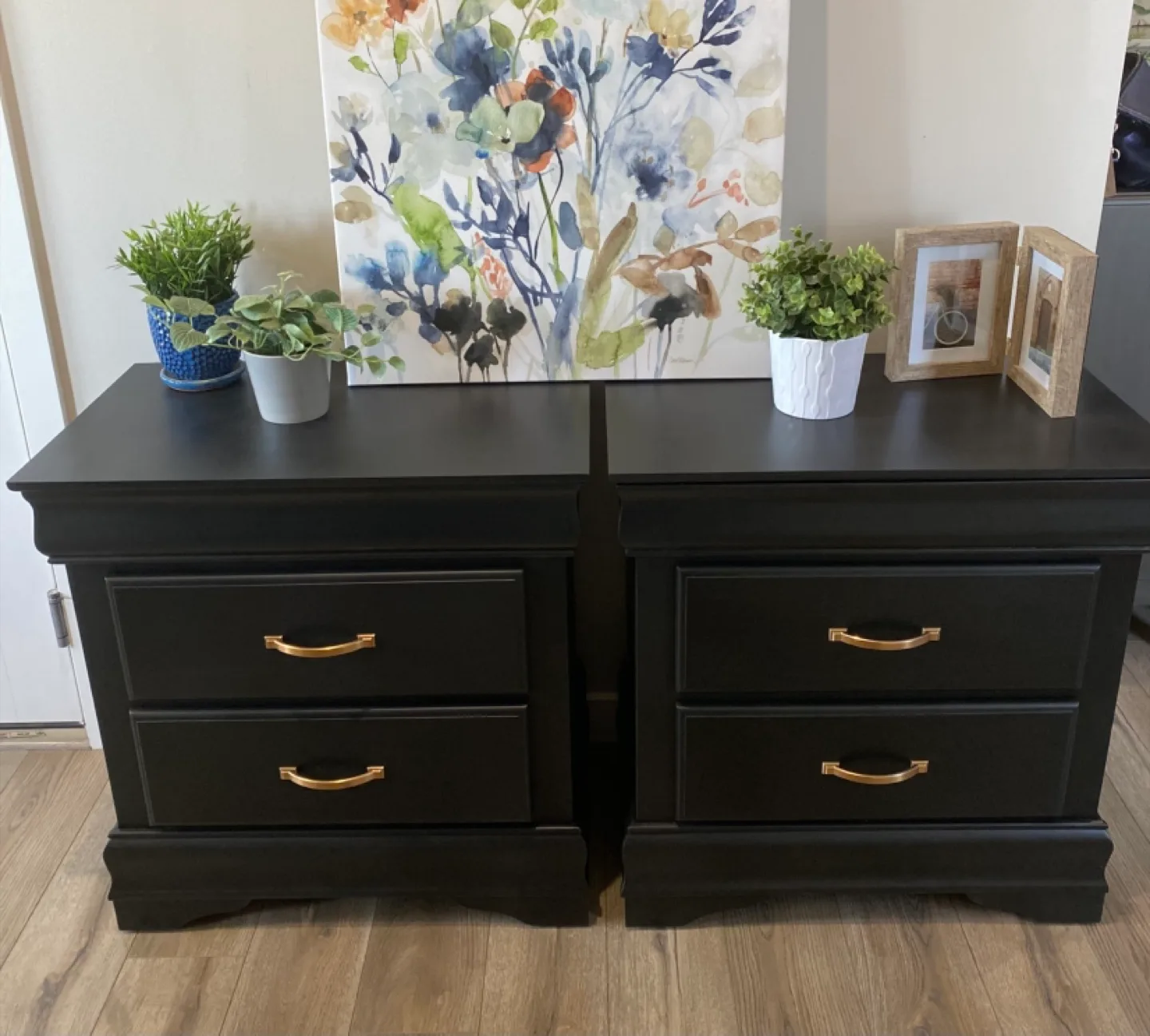 Modern Hardwood King Nightstands Elegant Black & Gold thumbnail