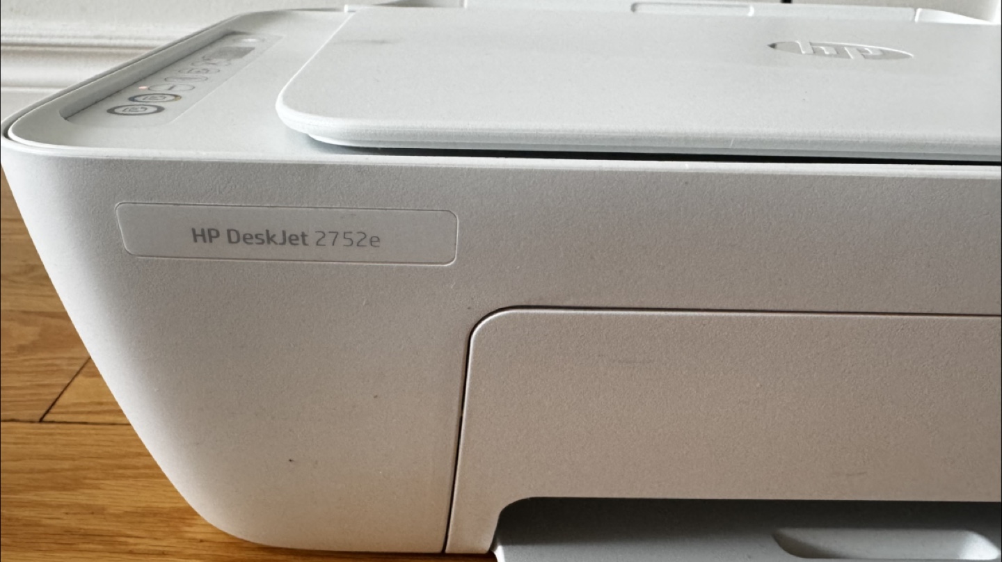 HP DeskJet 2752e All-in-One Printer - photo 3