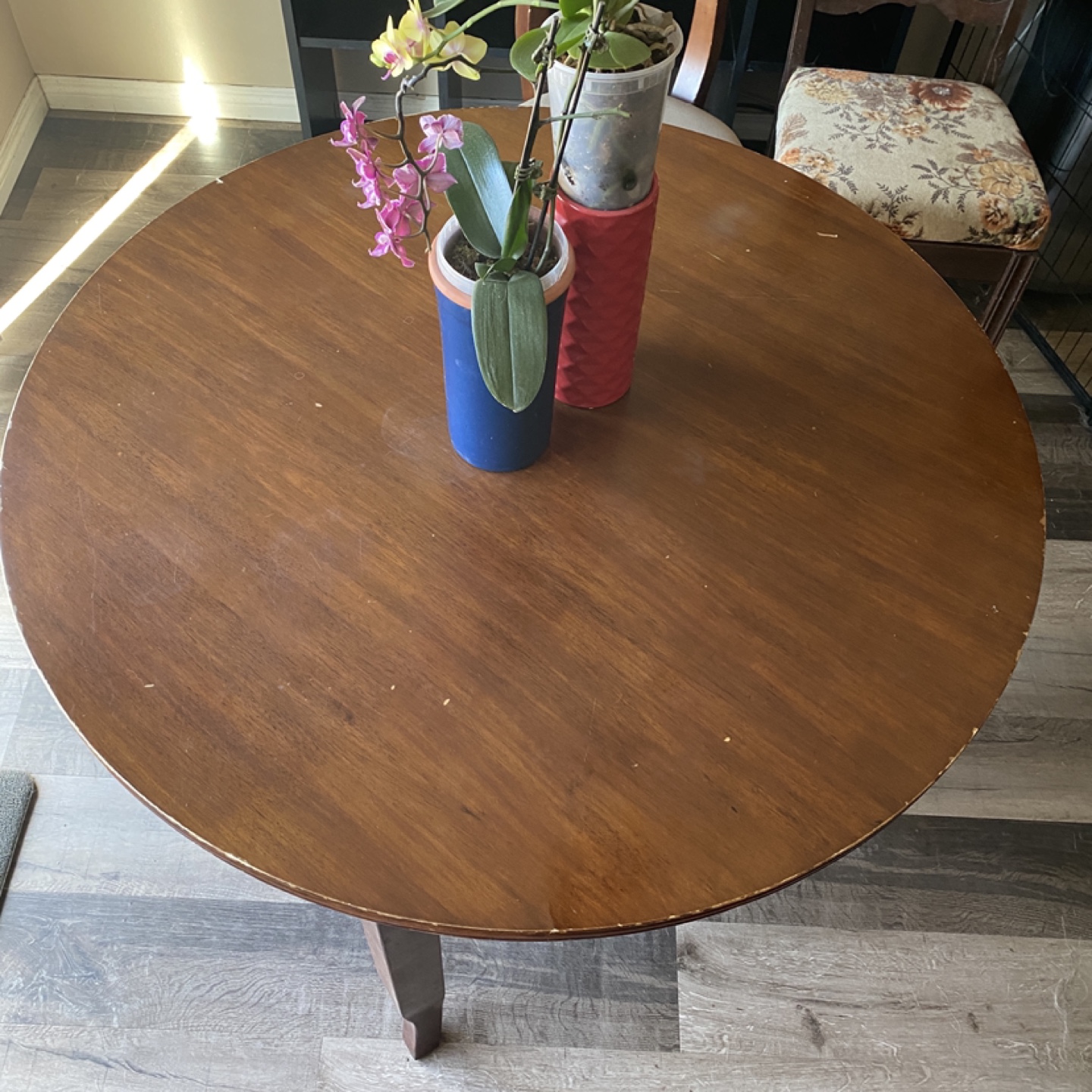 Round Wooden Dining Table (4 person) - photo 5