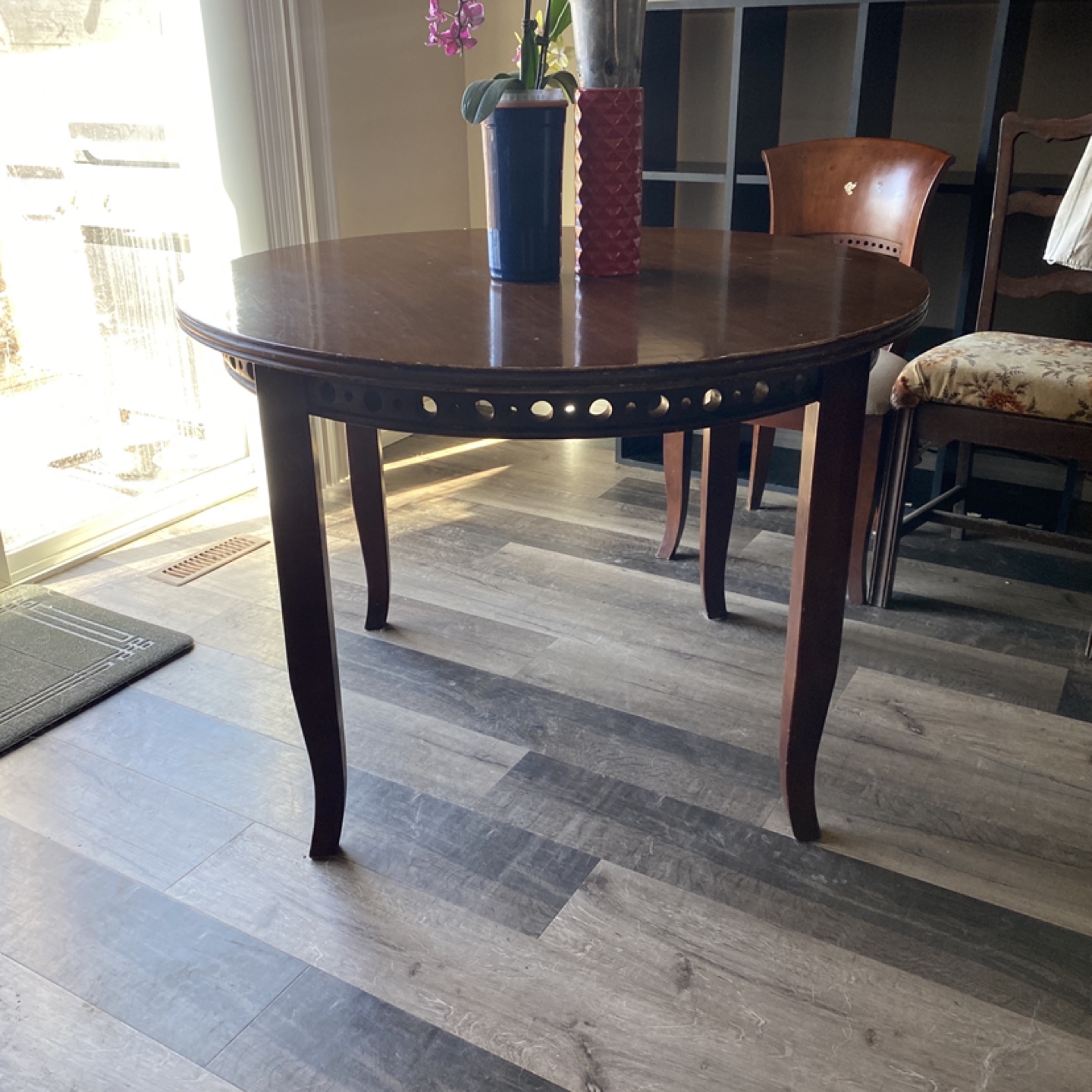 Round Wooden Dining Table (4 person) - photo 2