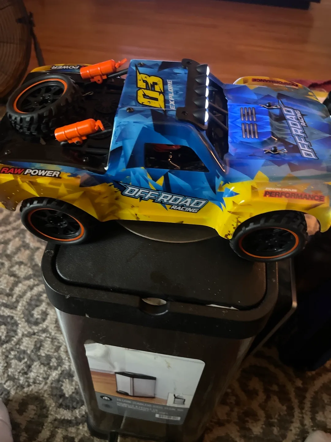 Remote control truck image indicator(3)