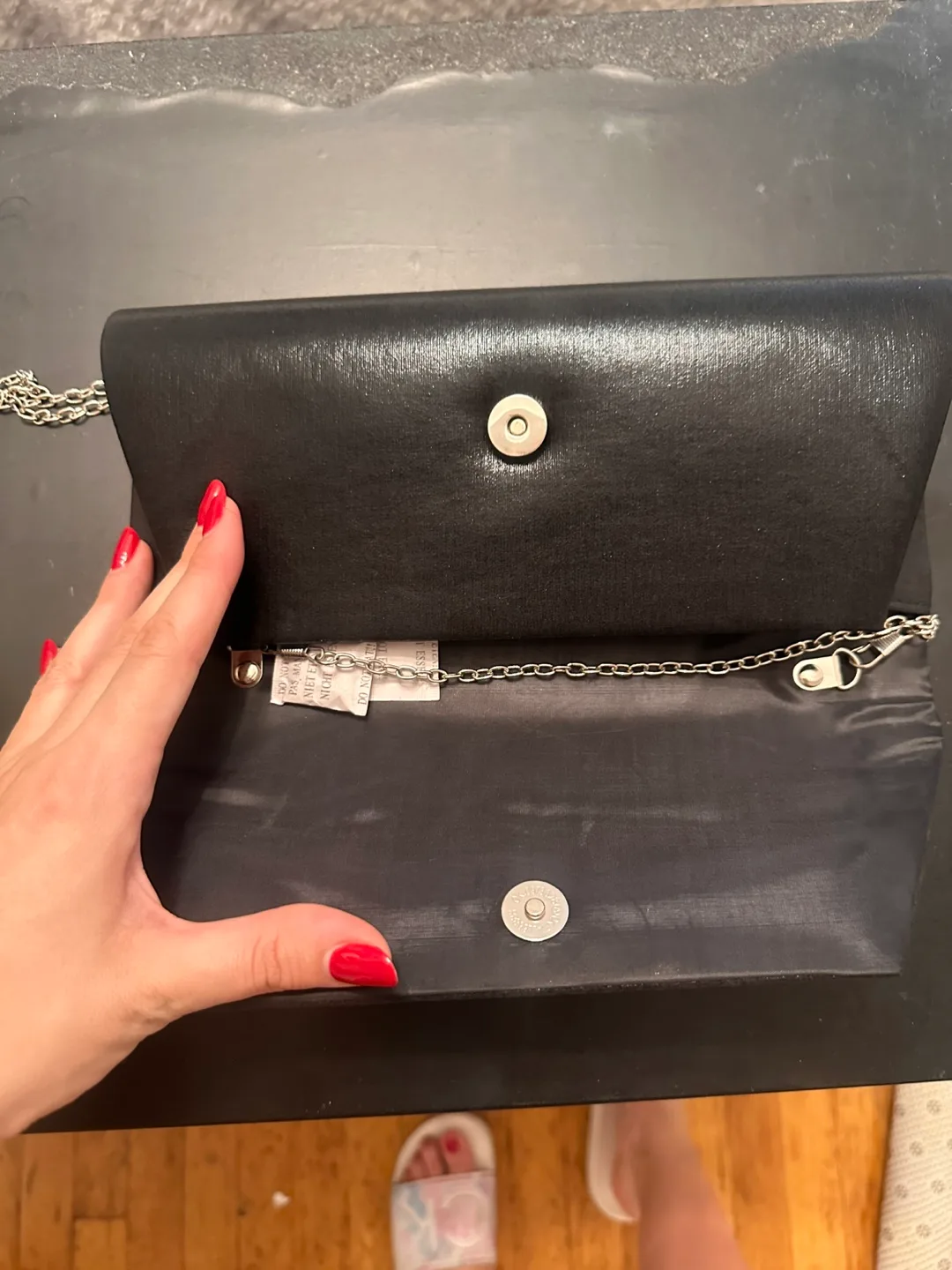 Black Clutch with Silver Chain image indicator(2)
