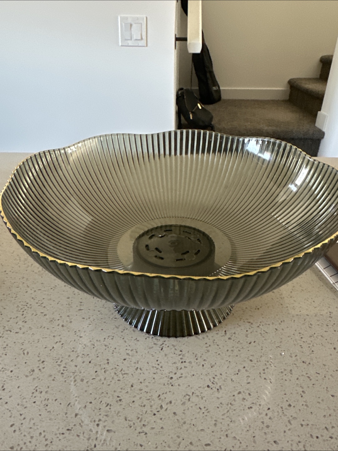 Elegant Footed Bowl - Grey