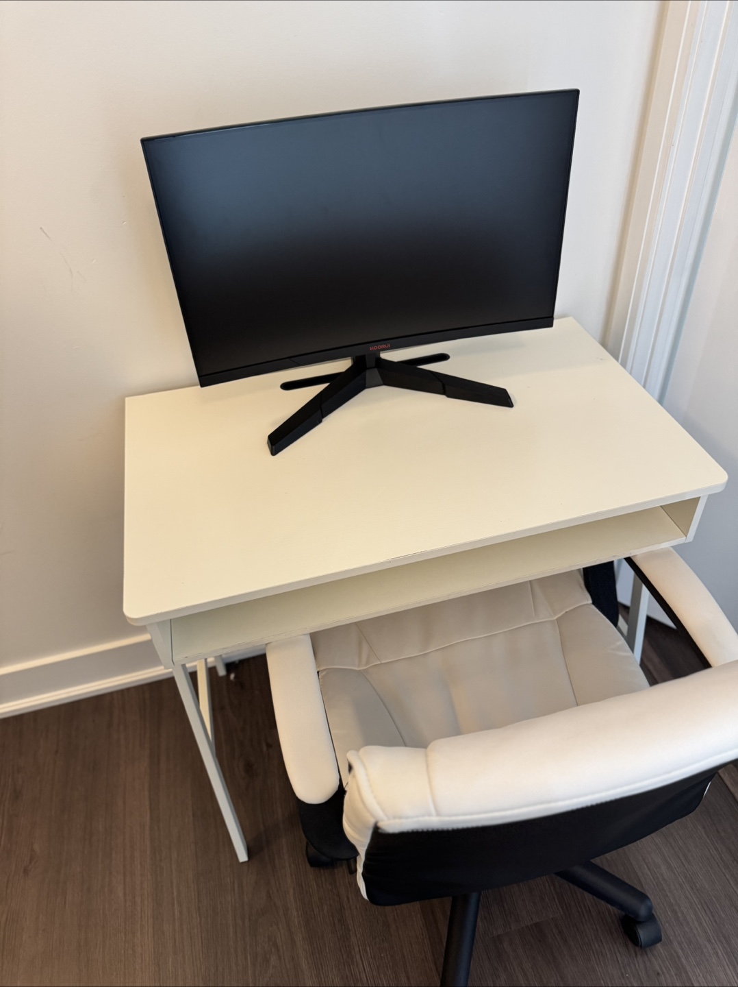 MOVING SALE: KOORUI 24-Inch Gaming Monitor - photo 5