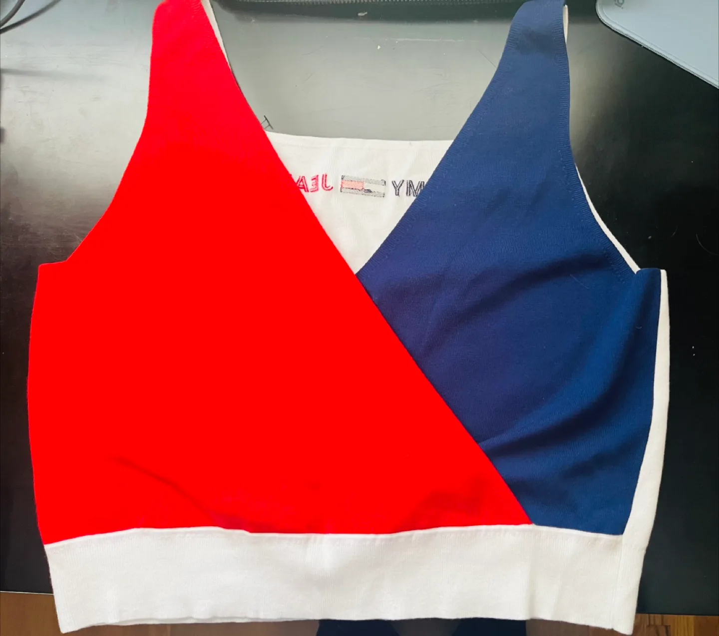 Tommy Jeans XXL Colour Block Crop Top - New image indicator(3)