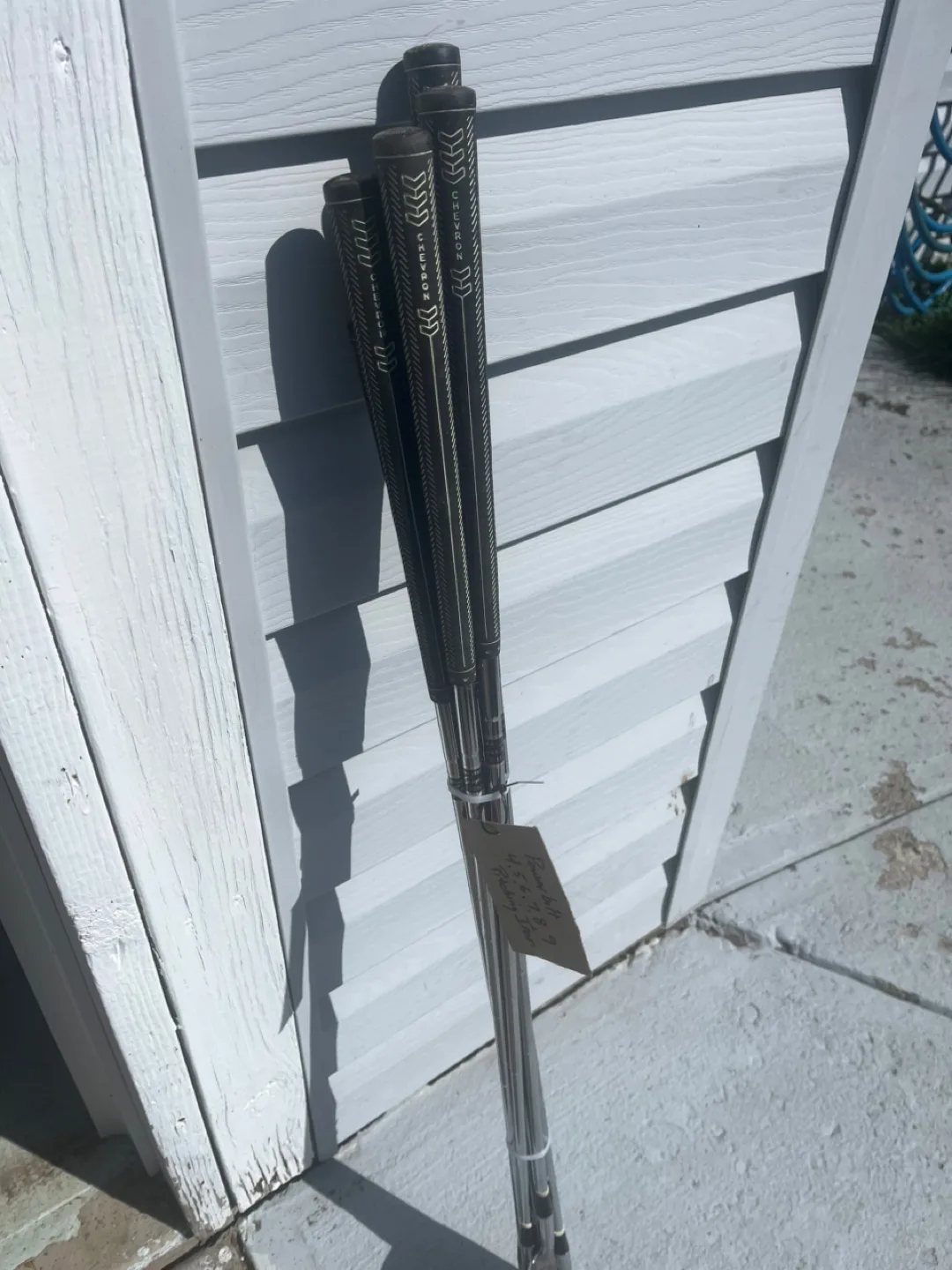 Powerbilt 3, 4, 5, 6, 7, 8, 9, Pitching Wedge Golf Clubs image indicator(2)