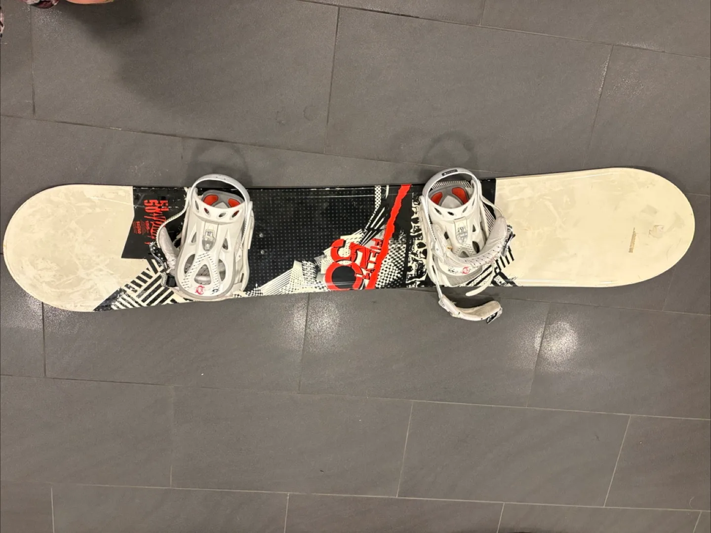 50 Fifty Snowboard with Bindings image indicator(2)