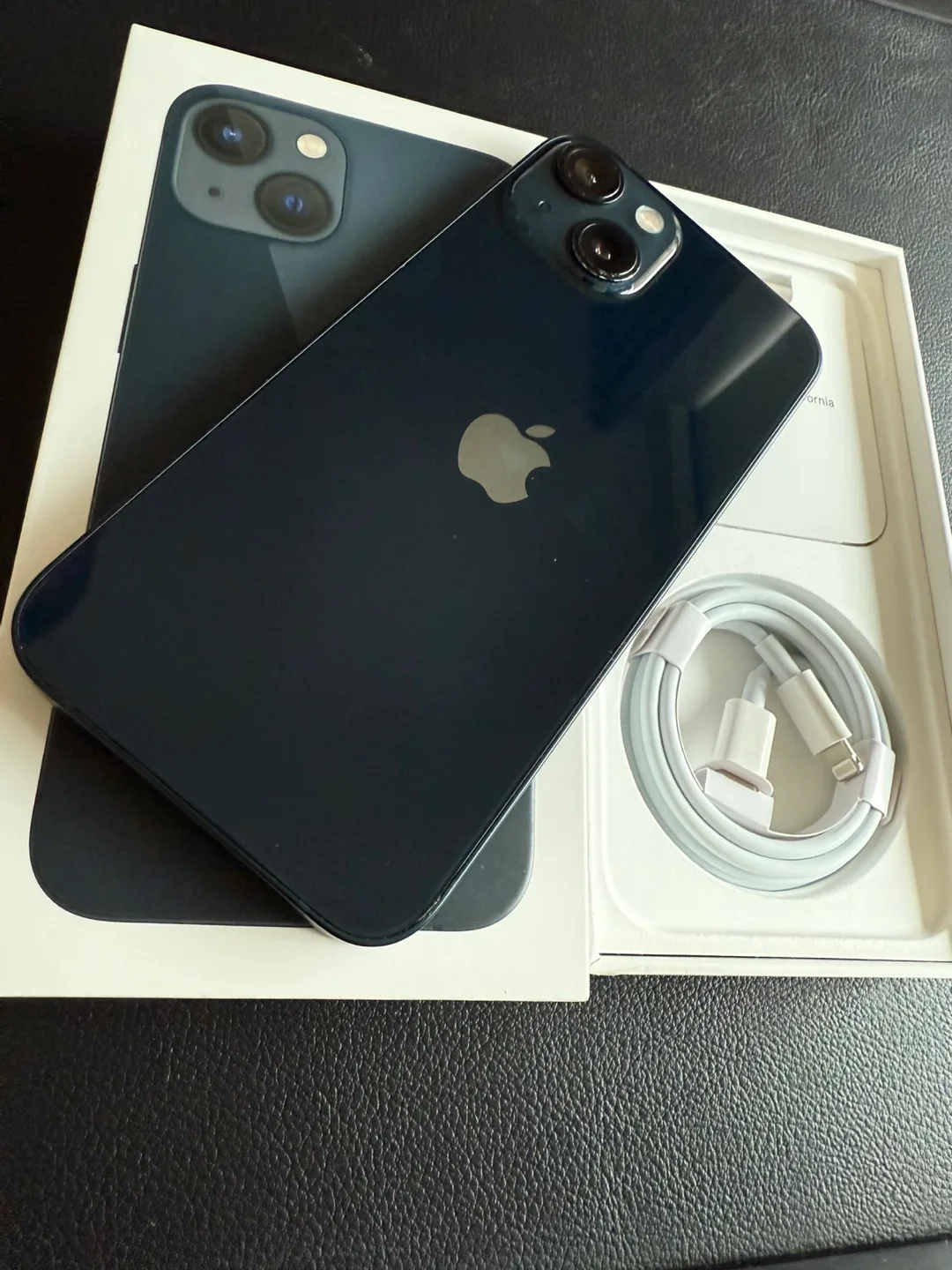 iPhone 13 128GB Black thumbnail