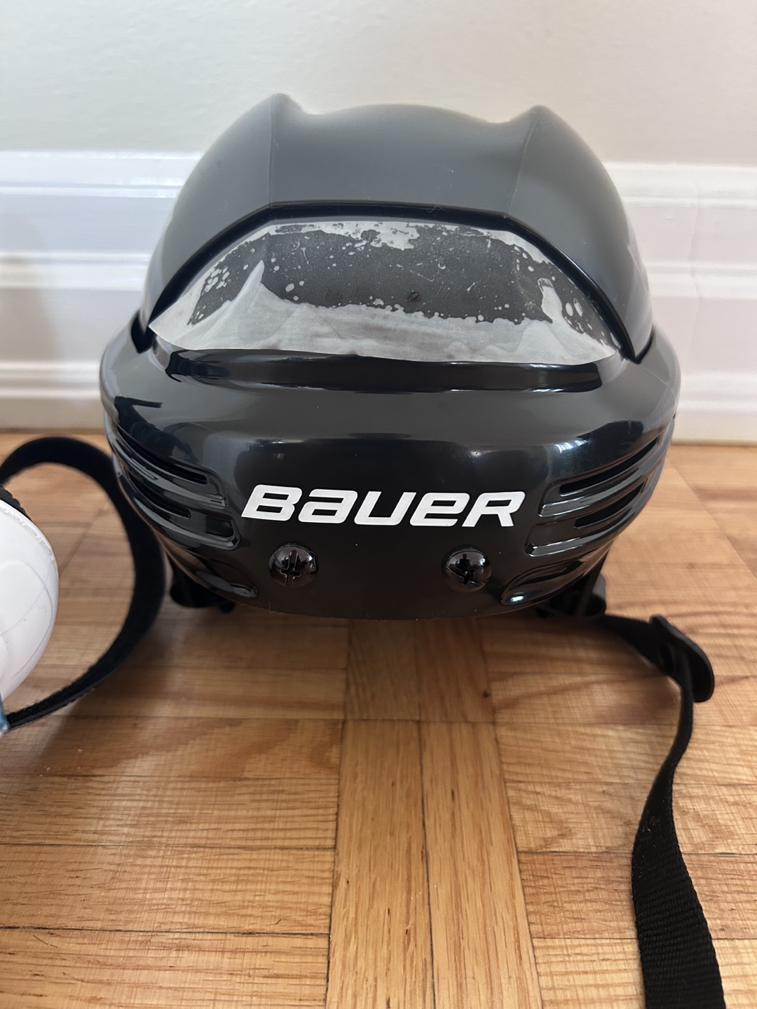 VIC Hockey Skates & Bauer Helmet - photo 4