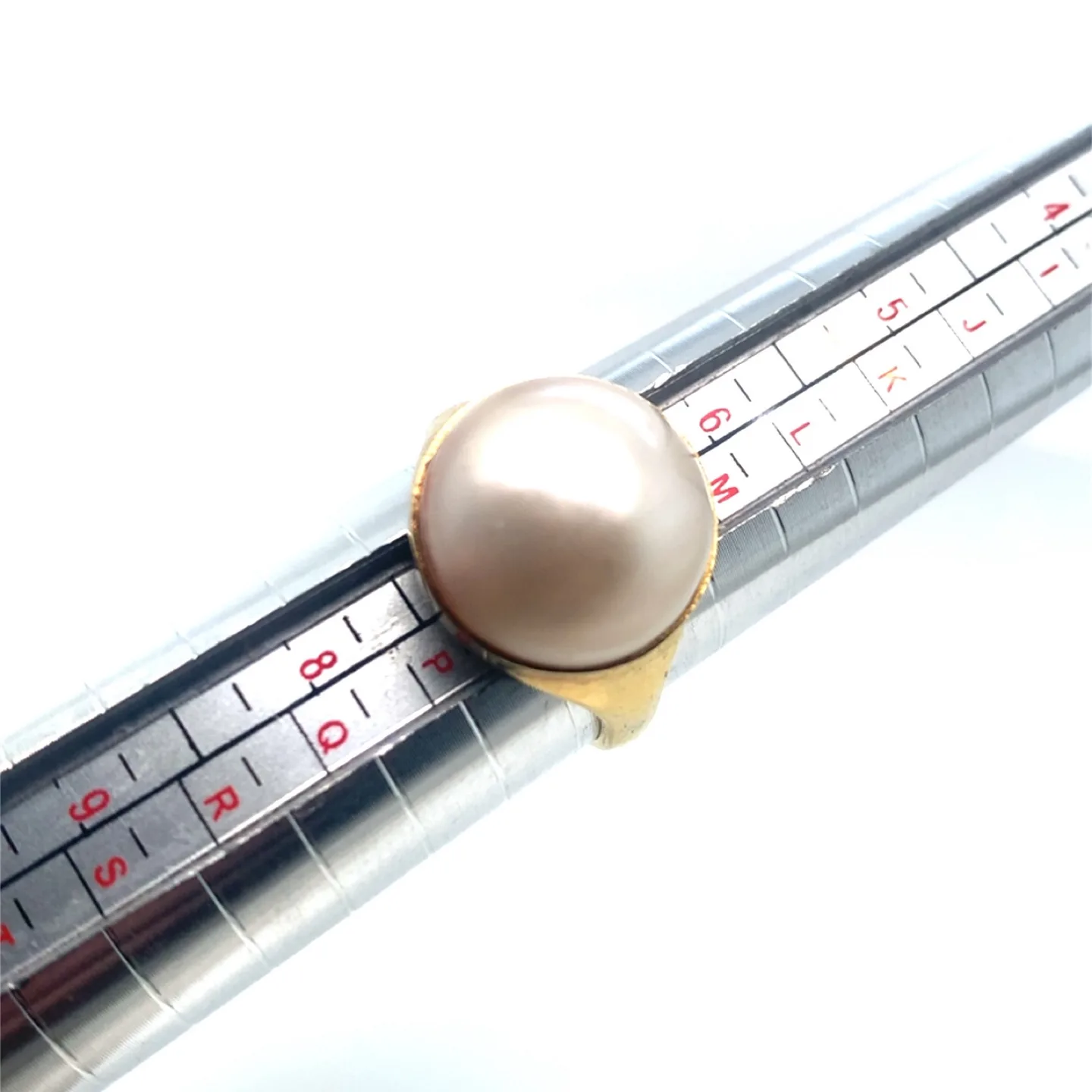 18KT Yellow Gold Pearl Ring and Earrings SET image indicator(3)