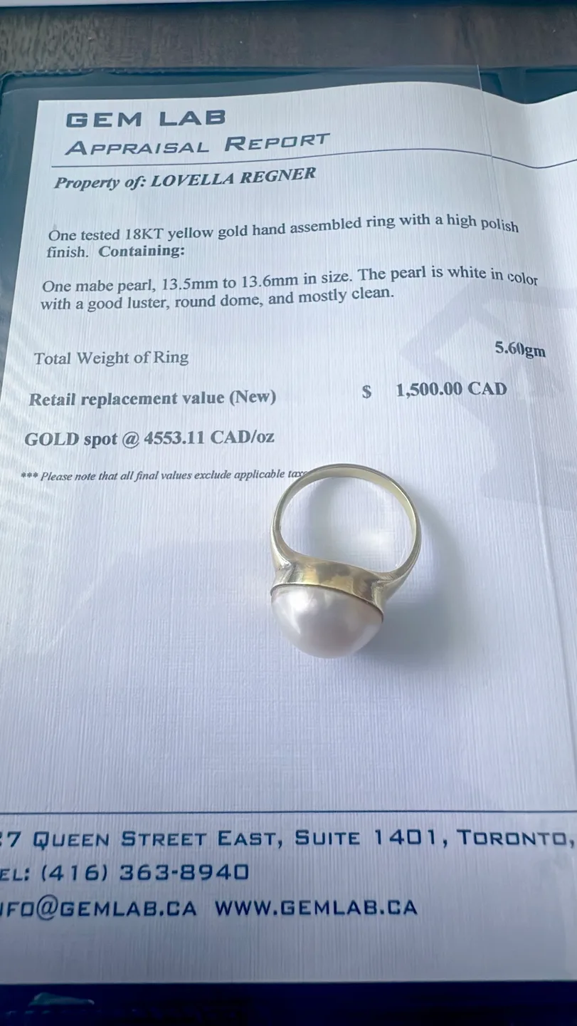 18KT Yellow Gold Pearl Ring and Earrings SET image indicator(4)