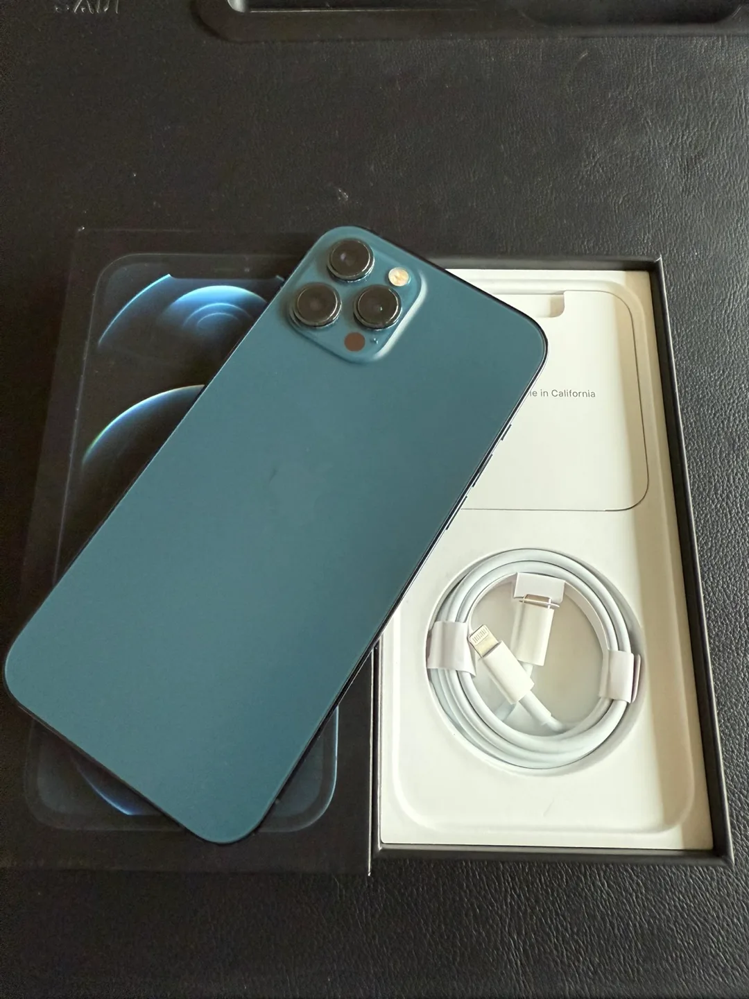 iPhone 12 Pro Max 128GB Blue thumbnail