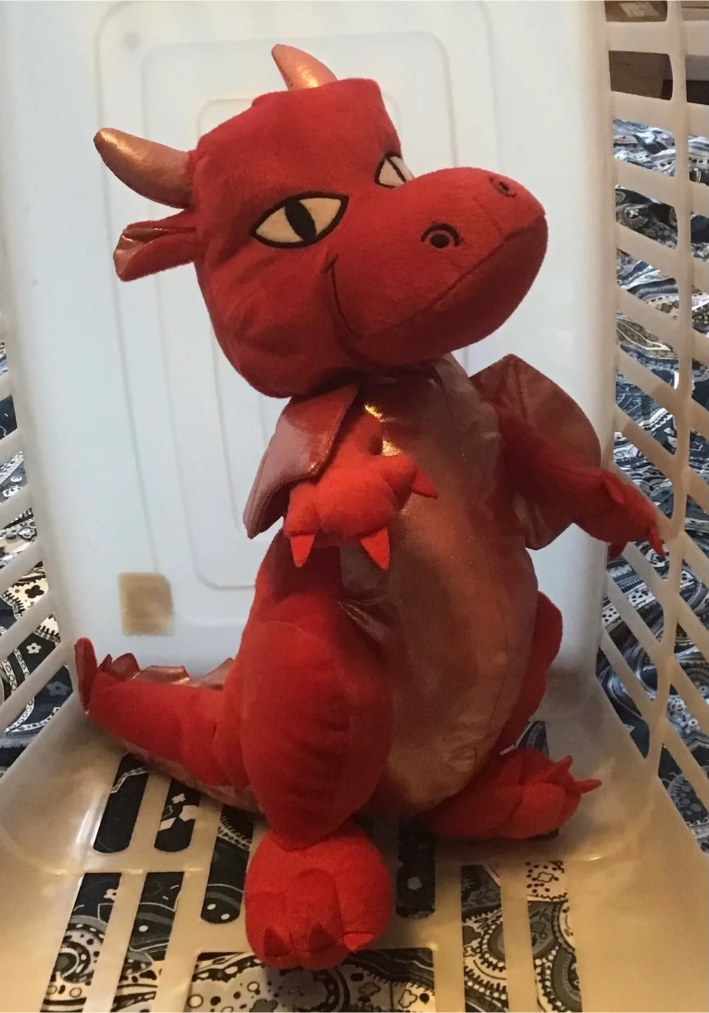 🤩 Great Wolf Lodge Red Dragon Plush thumbnail