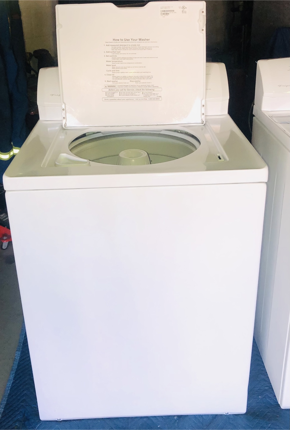 Frigidaire Washer Dryer Set - photo 4