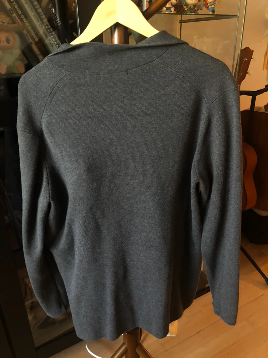 UNIQLO Grey Cardigan image indicator(2)