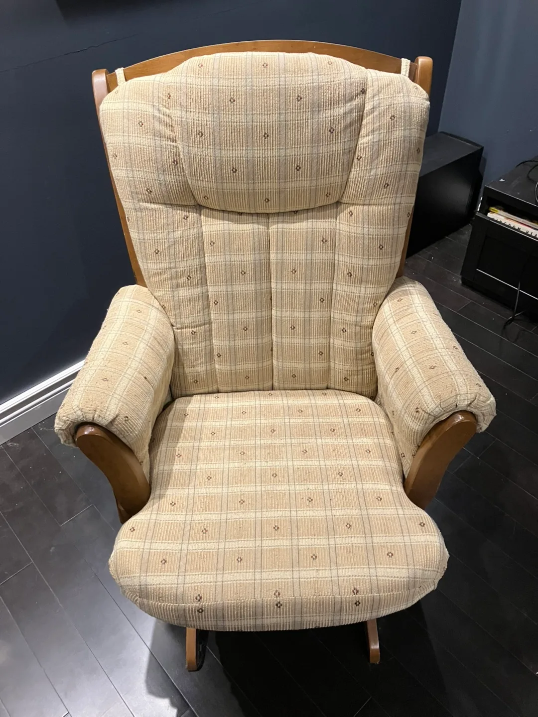 Dutailier Glider Rocking Chair image indicator(2)