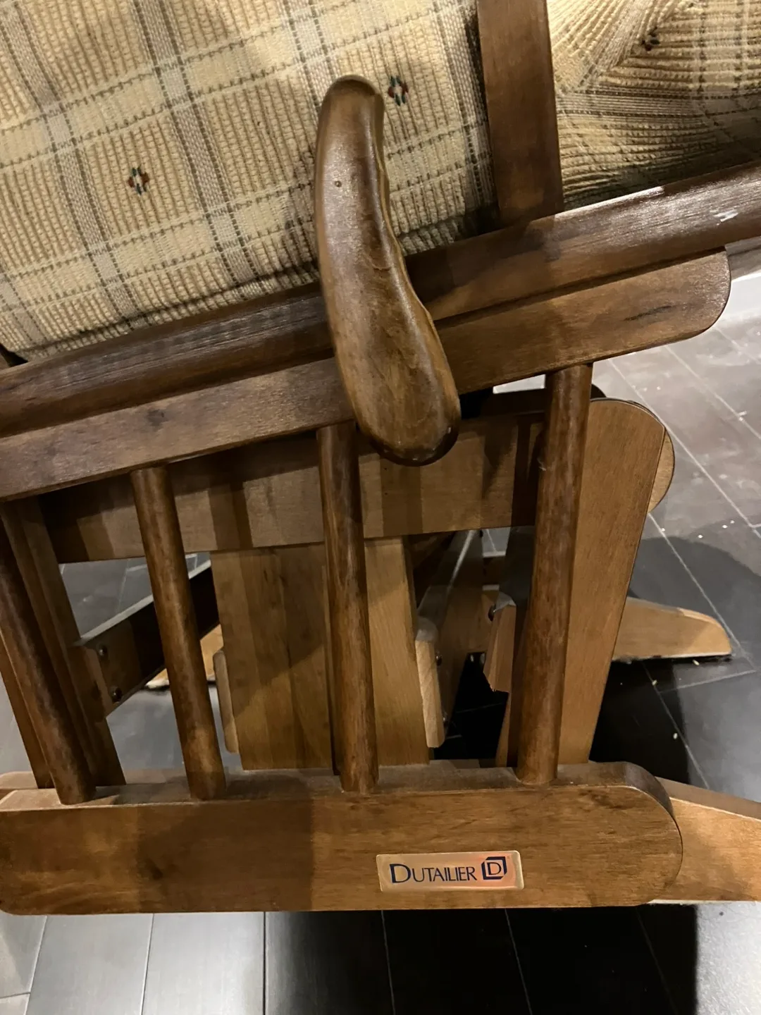 Dutailier Glider Rocking Chair image indicator(4)