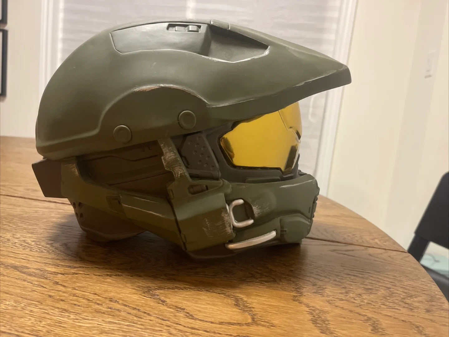 Halo Master Chief Helmet and Statue image indicator(3)