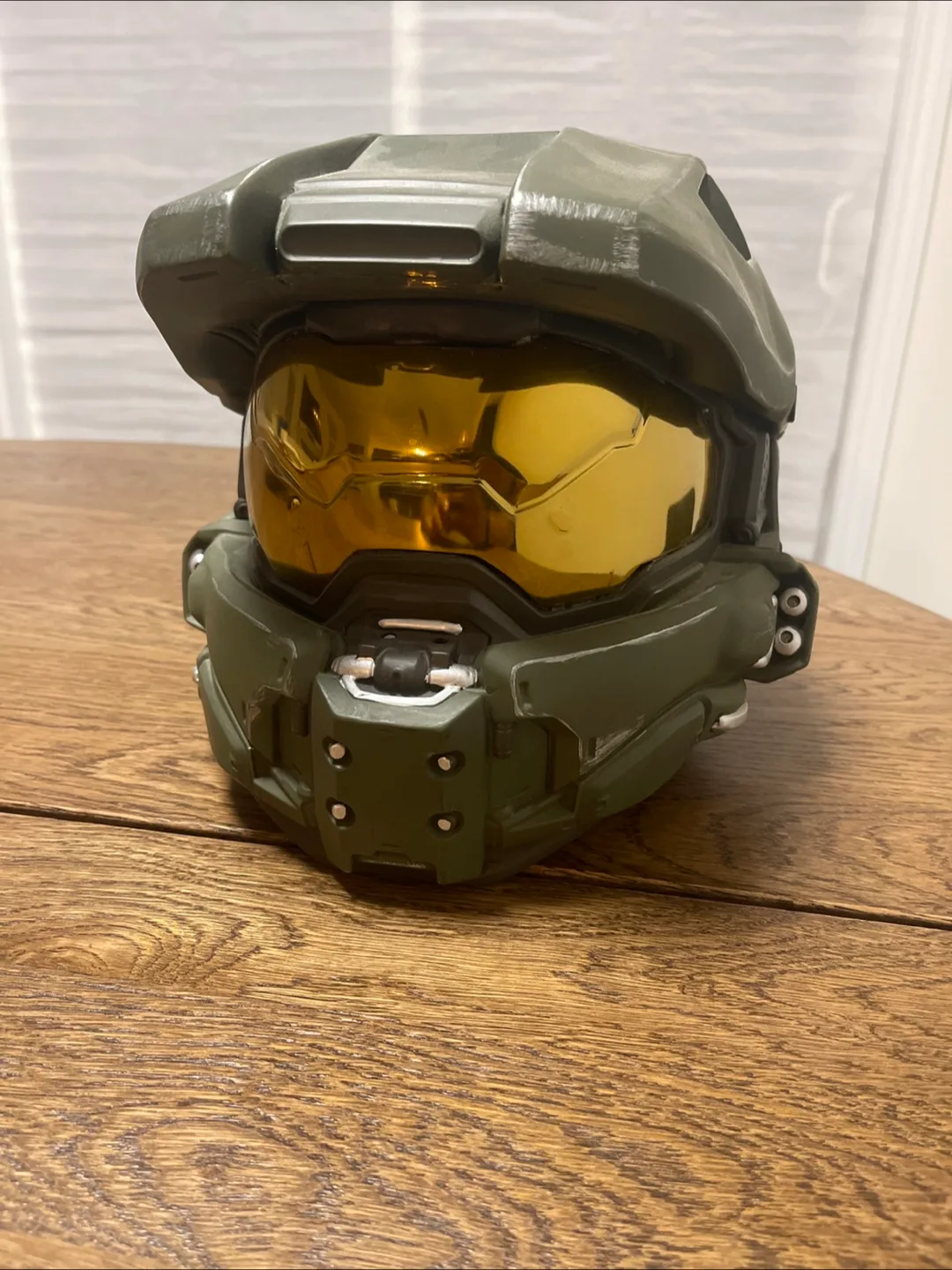 Halo Master Chief Helmet and Statue image indicator(2)