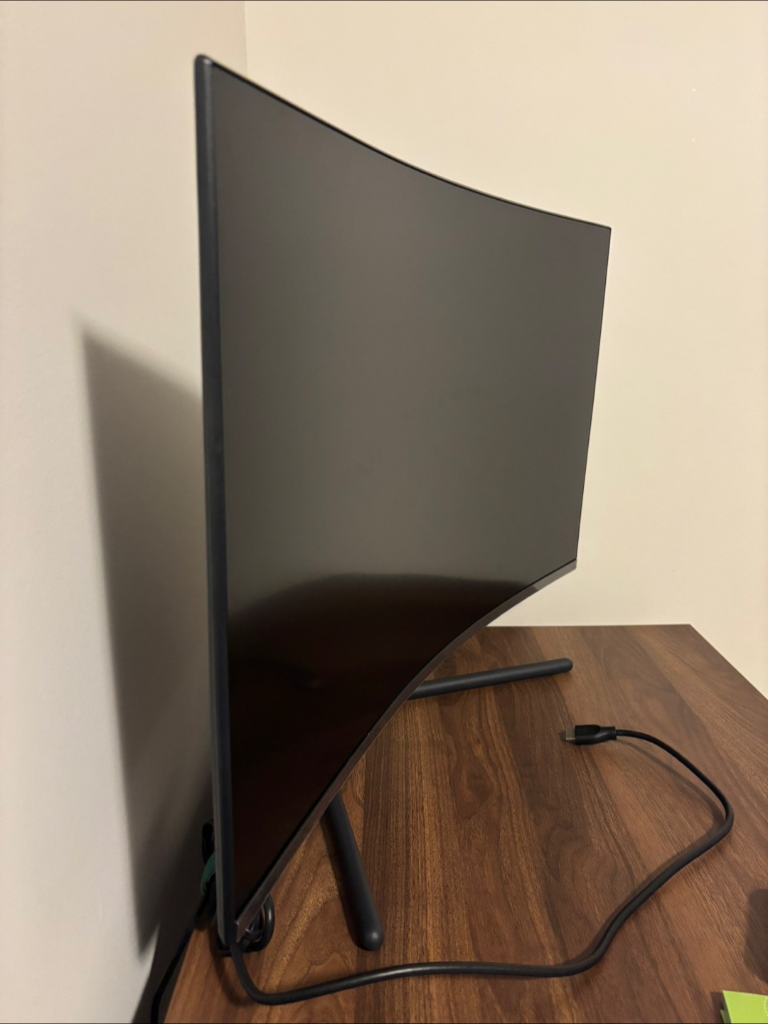 Samsung 32" Curved Monitor - photo 2