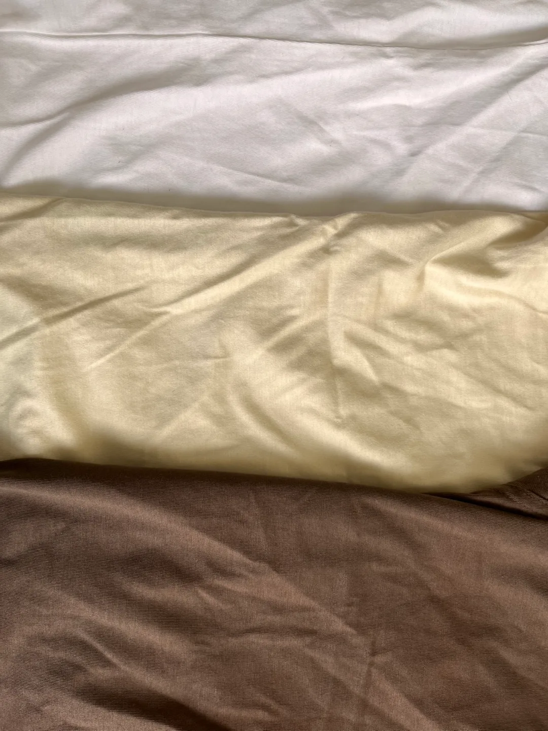 H&M Oversized size M T-Shirts (13 CAD for each individually) image indicator(4)