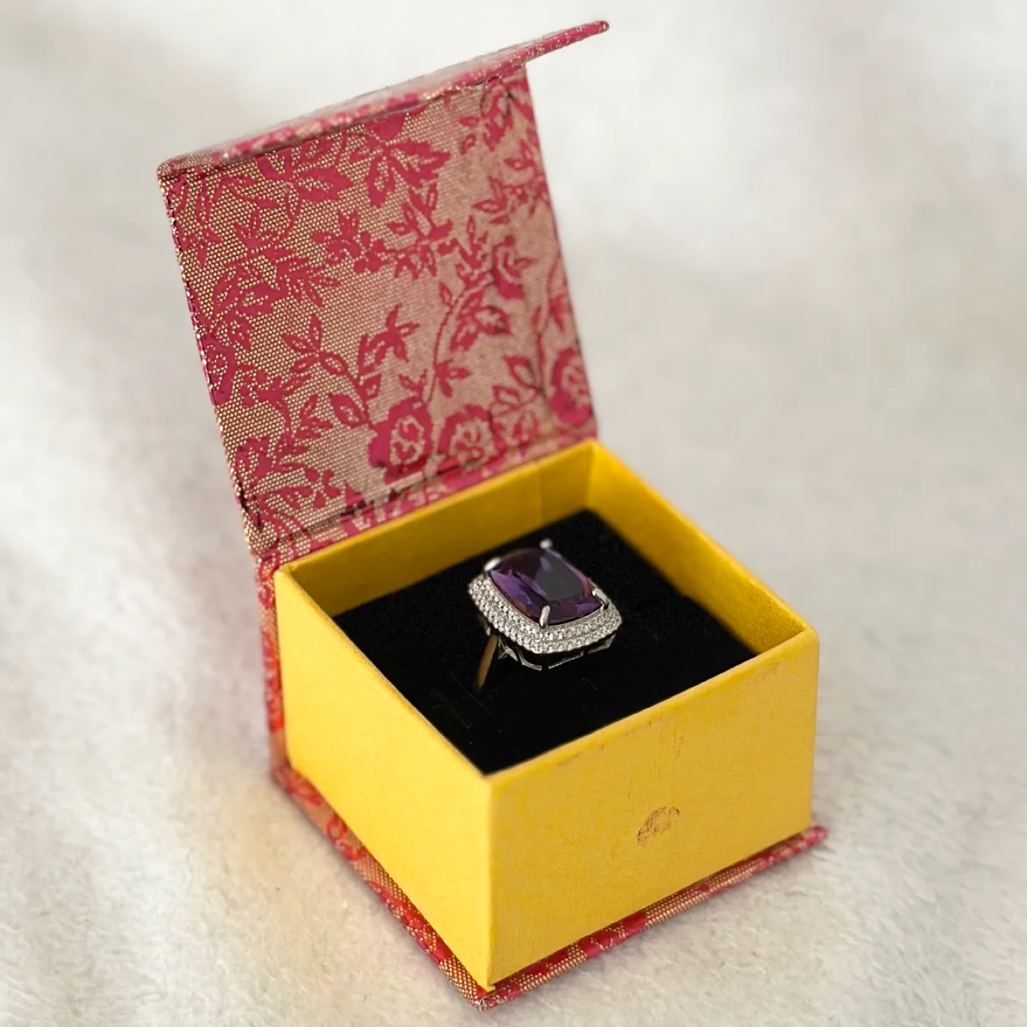 Purple Natural Amethyst White Topaz Silver Statement Ring image indicator(5)