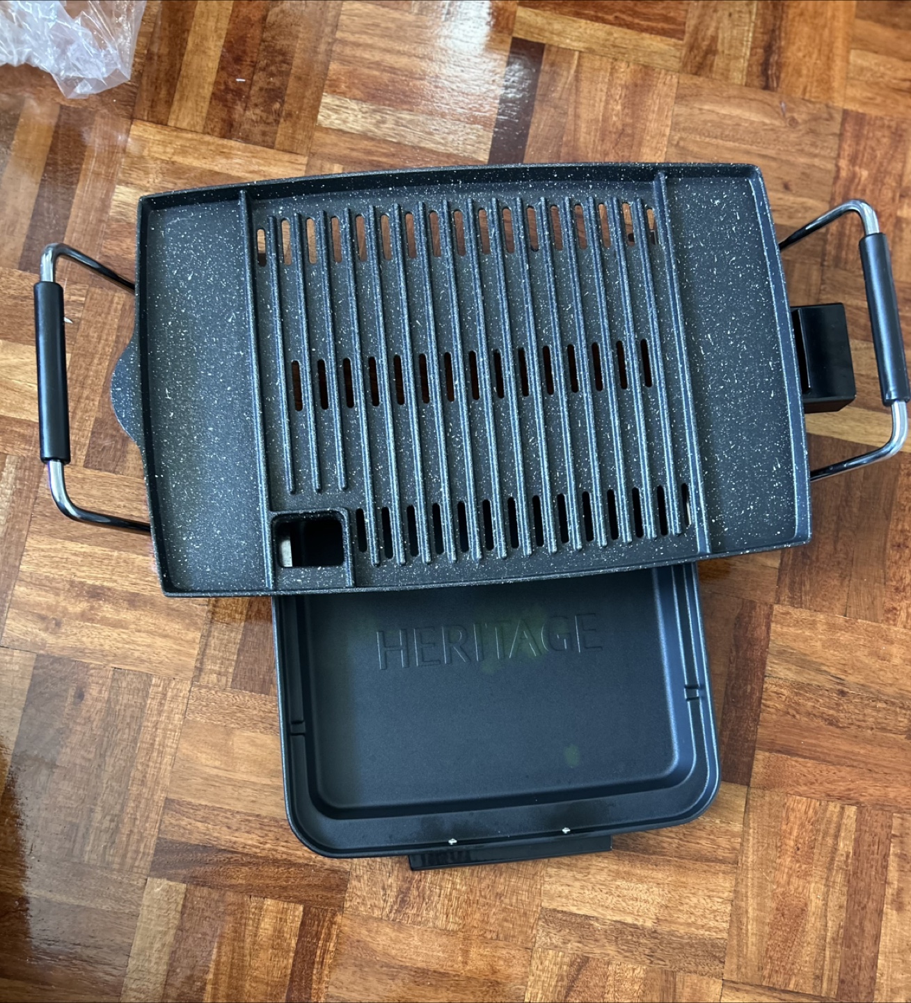 Heritage The Rock Indoor Smokeless BBQ Grill - Like New! - photo 3