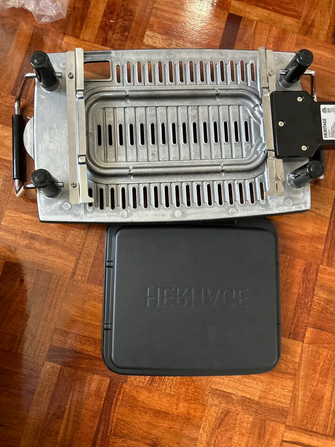 Heritage The Rock Indoor Smokeless BBQ Grill - Like New! image indicator(5)