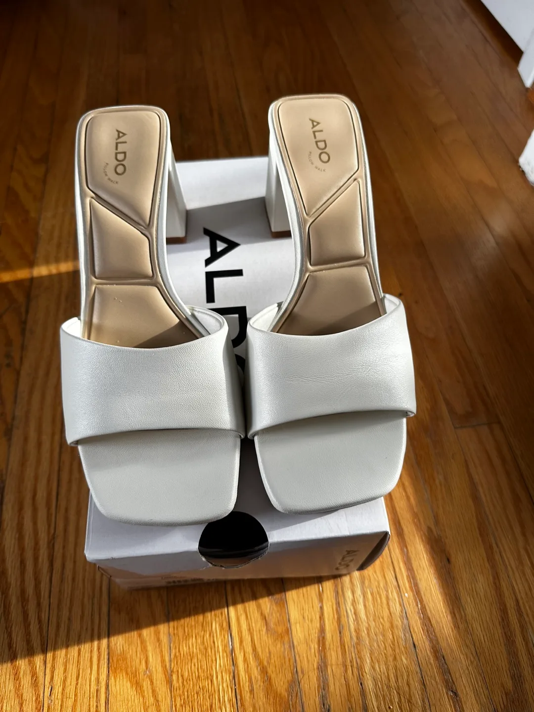 ALDO TISHA-100 White Heels - Size 9 thumbnail