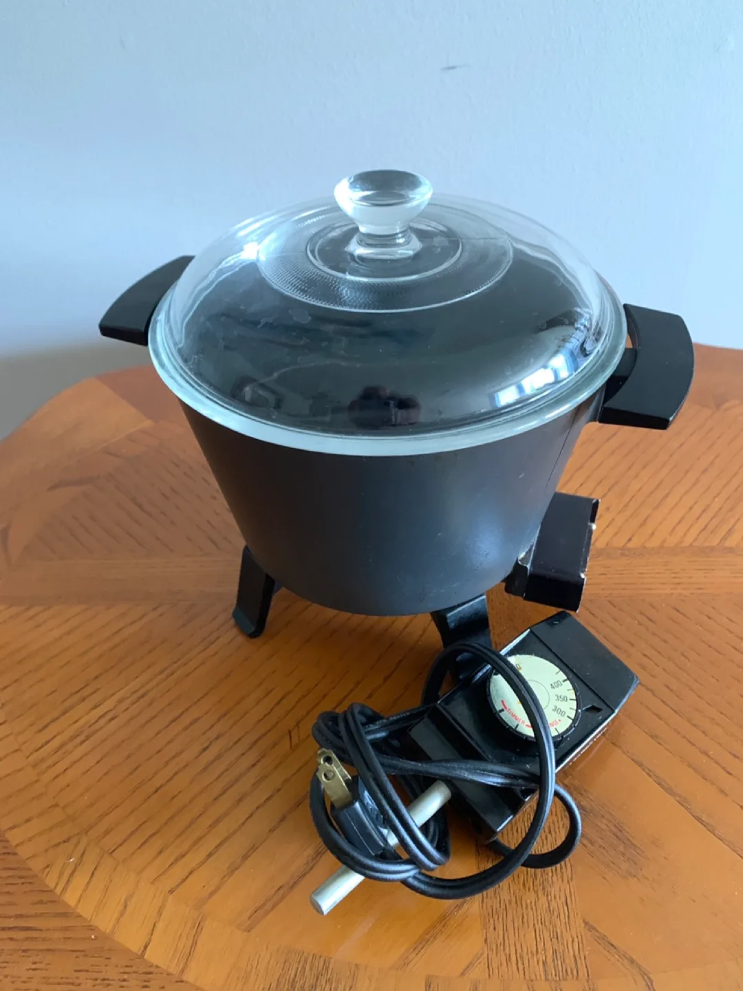 Vintage Black Electric Fondue Pot thumbnail