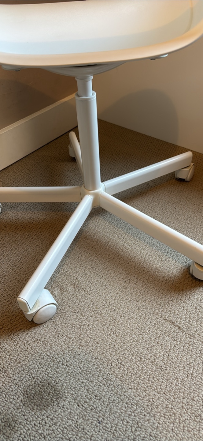 IKEA Desk/ Swivel Chair - white - photo 3