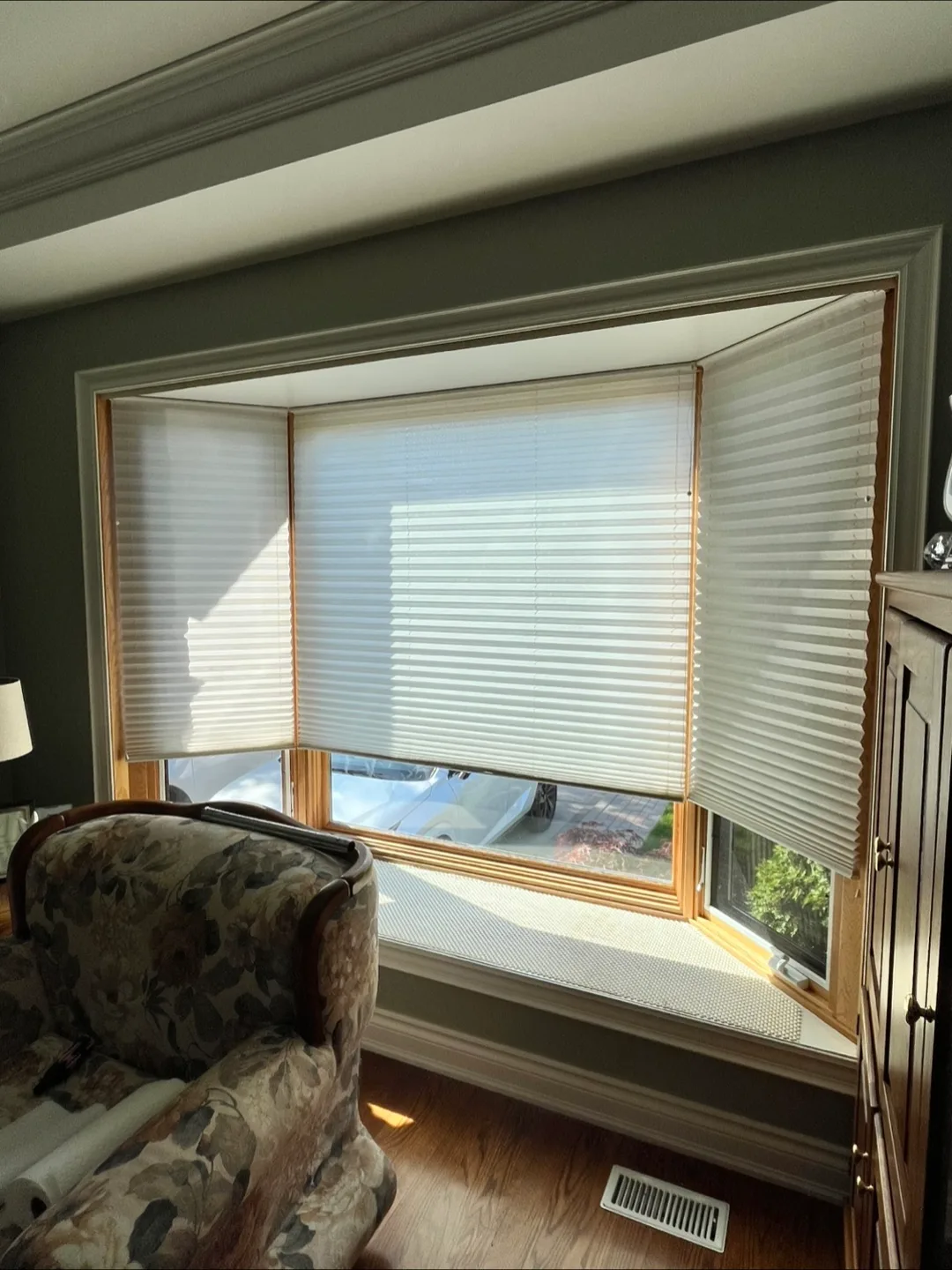 Levolor Ivory linen coloured Window Blinds thumbnail
