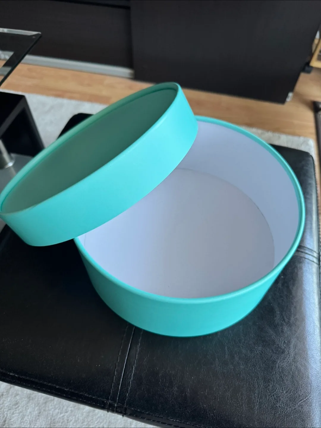 Blue Round Gift Box image indicator(2)