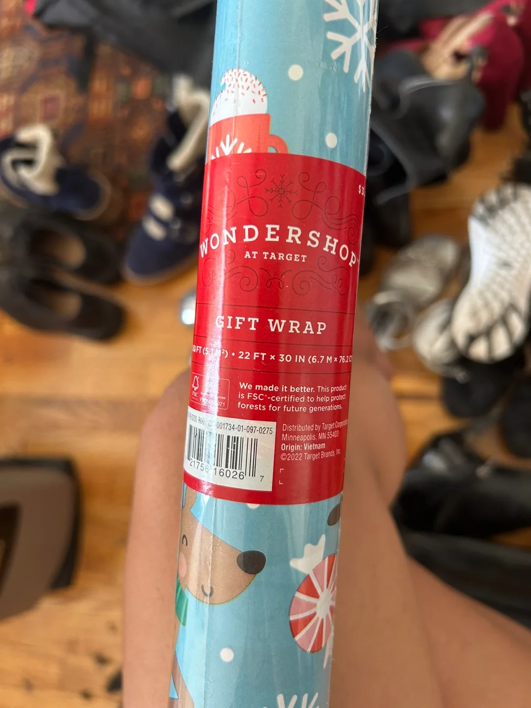 Christmas Gift Wrap - 22 ft x 30 in thumbnail