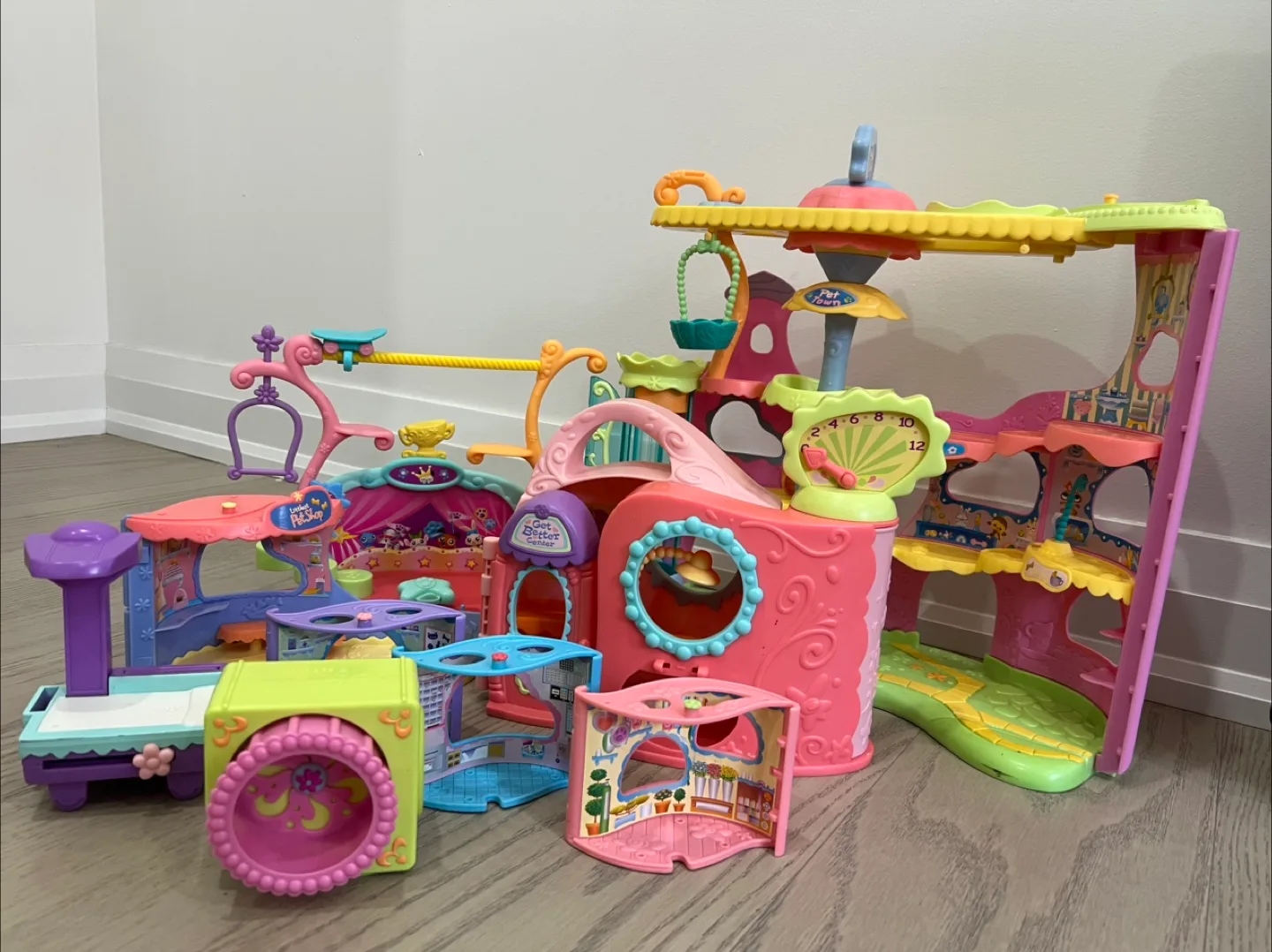 Littlest Pet Shop Lot image indicator(2)