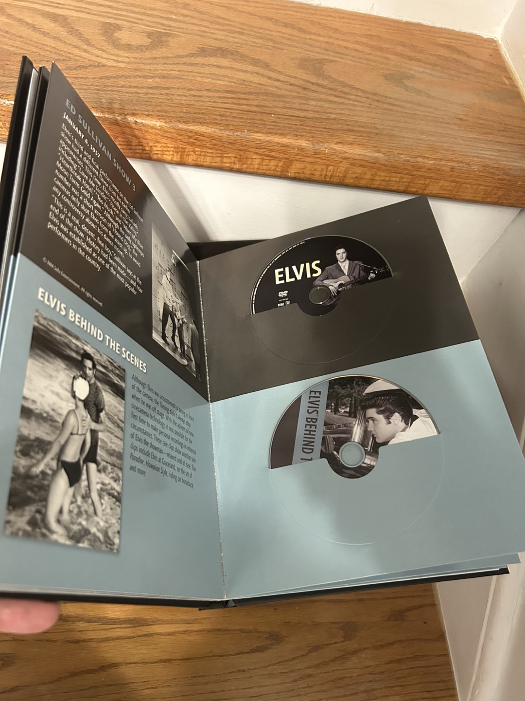 Elvis The Official Collector's Edition - photo 5