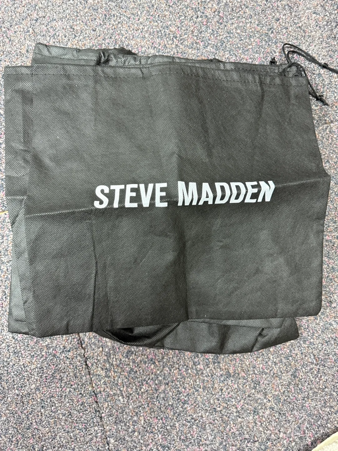 Steve Madden Dust Bag 4 for 6$ thumbnail