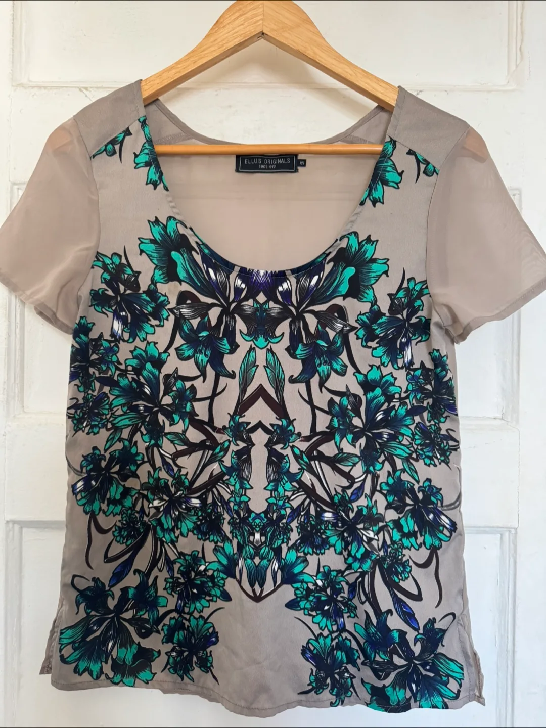 Floral Print Top - Size P/S thumbnail