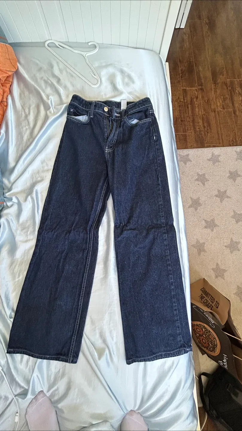 H&M Wide Leg Jeans - Size 4 thumbnail