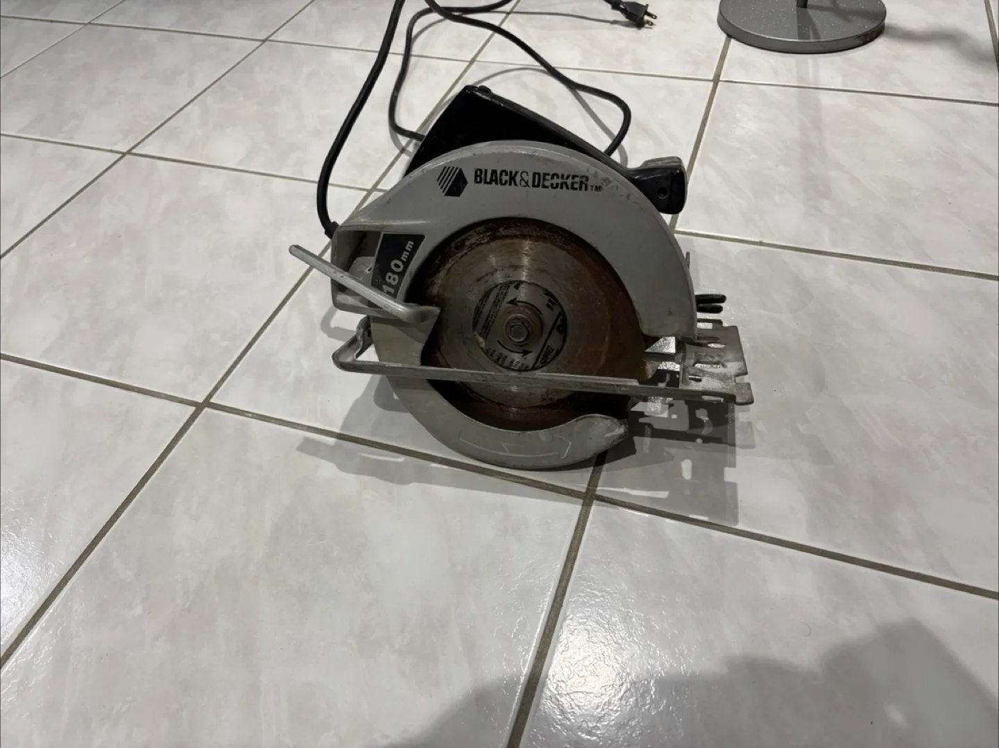 Black & Decker Circular Saw - 180mm