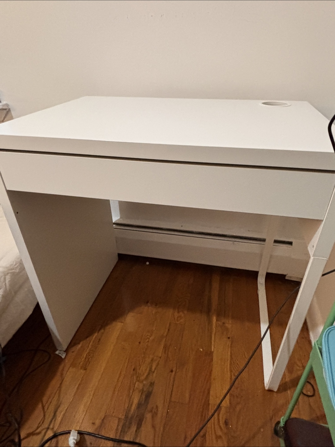 IKEA MICKE White Desk - photo 2