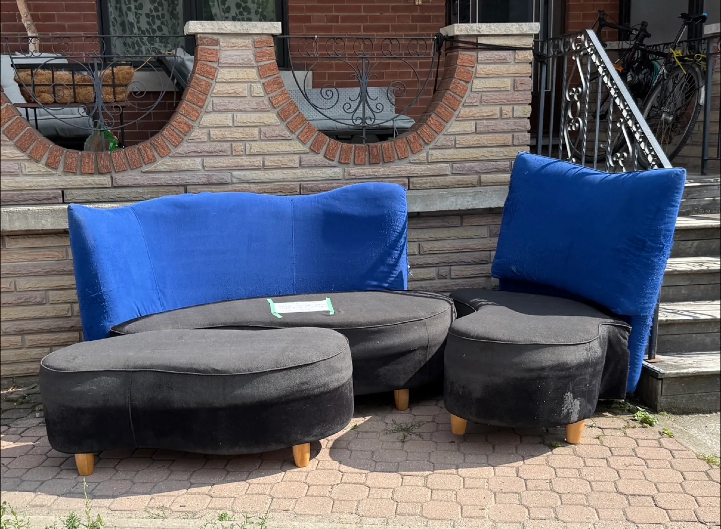 FREE Blue & Black Curved Sofa Set thumbnail