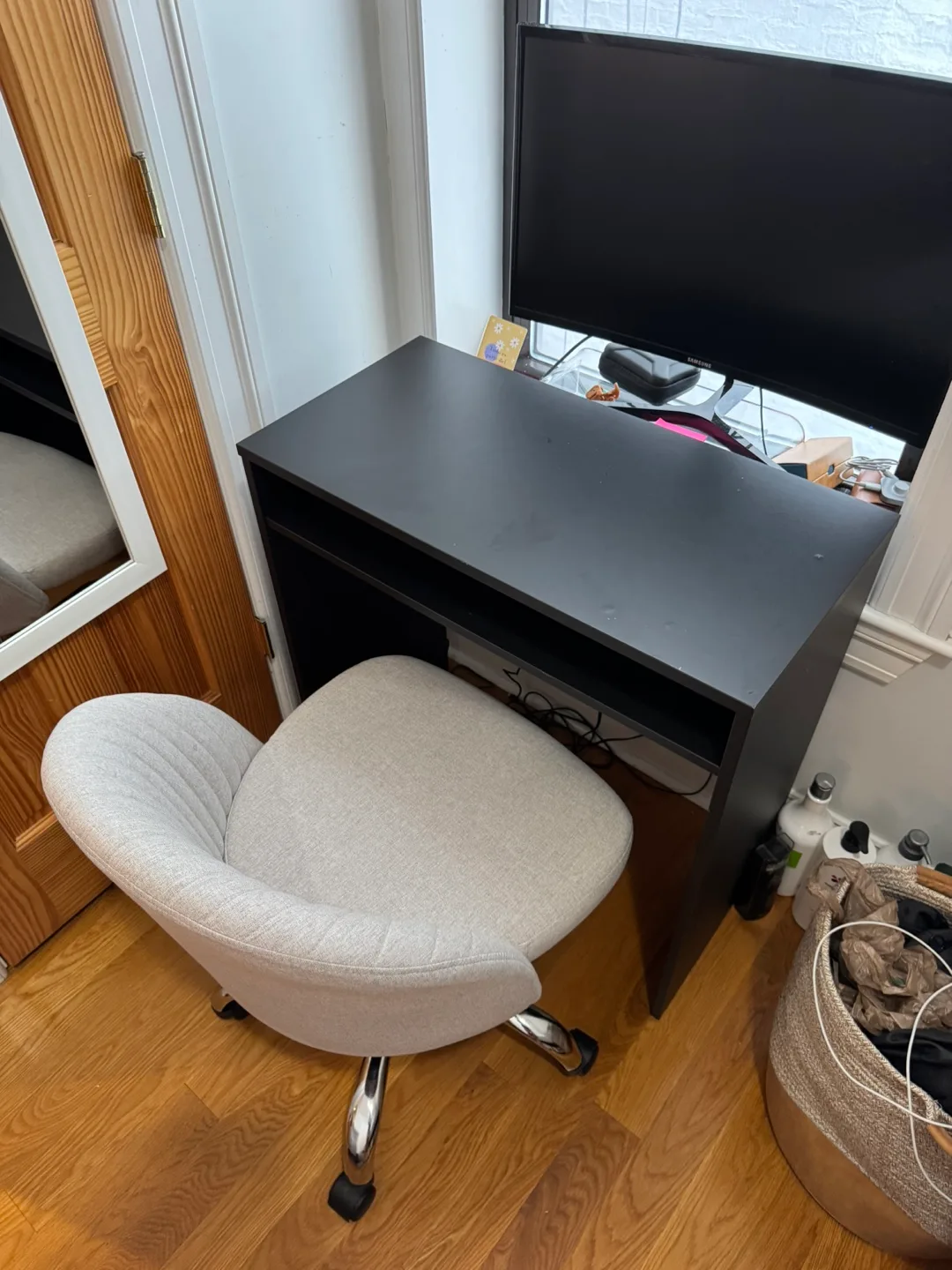 Black Desk and Light Gray Office Chair thumbnail