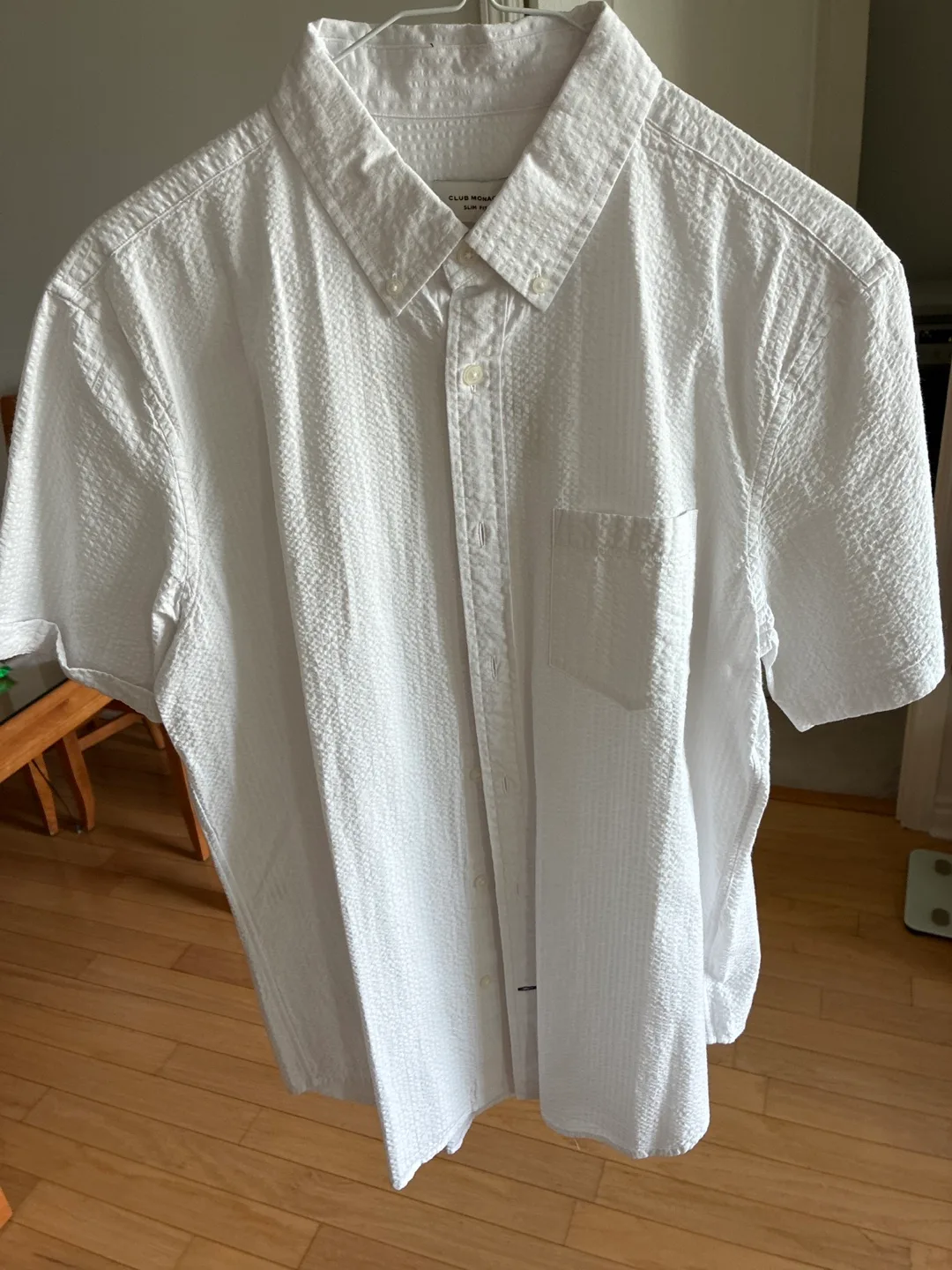 Club Monaco Slim Fit Seersucker Shirt - Size M thumbnail