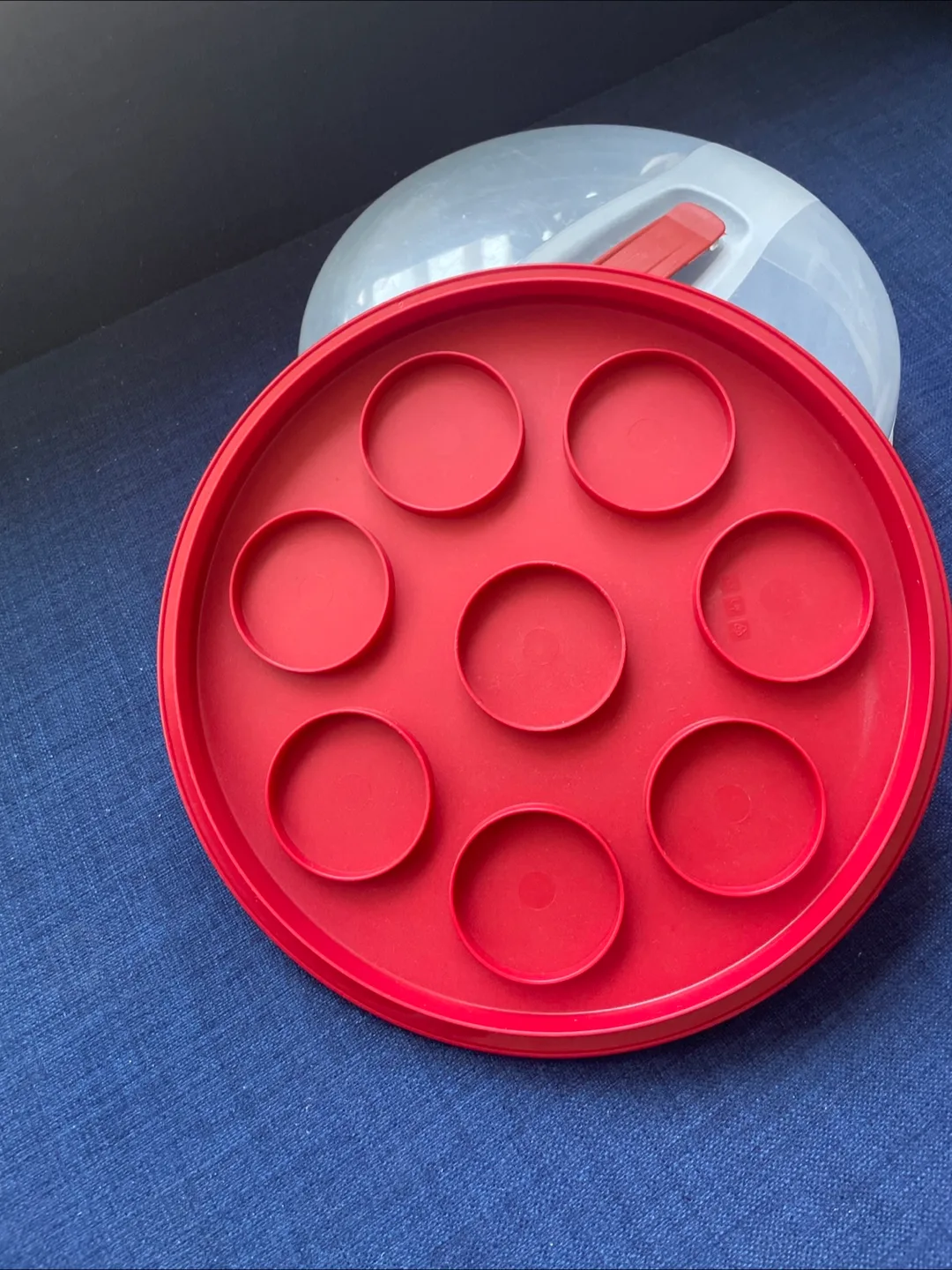 Baked Goods Carrier with Lid image indicator(3)